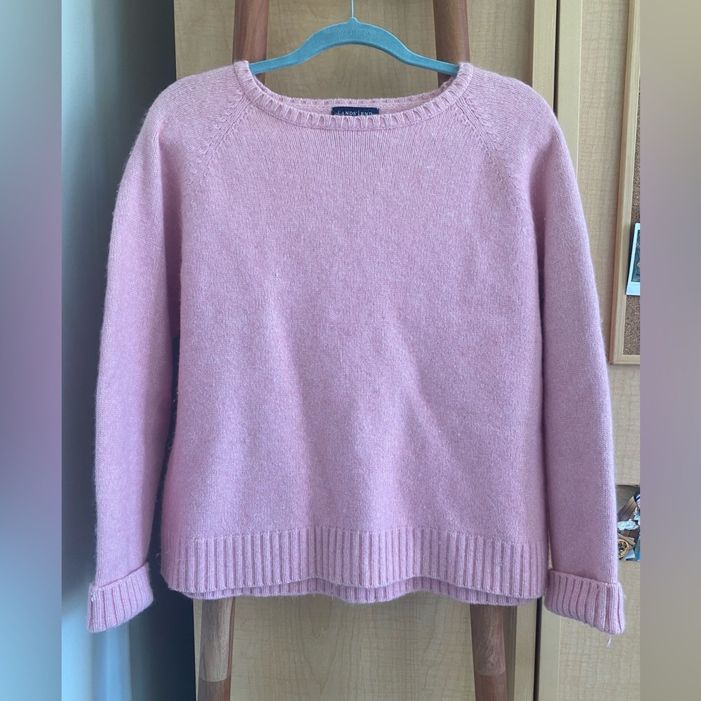 Chunky bubblegum pink wool sweater
